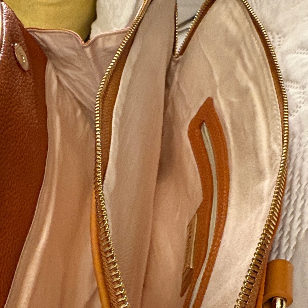 Valentina Rich Tan Shoulder Bag, Genuine Leather, Made in Italy - Picture 13 of 16